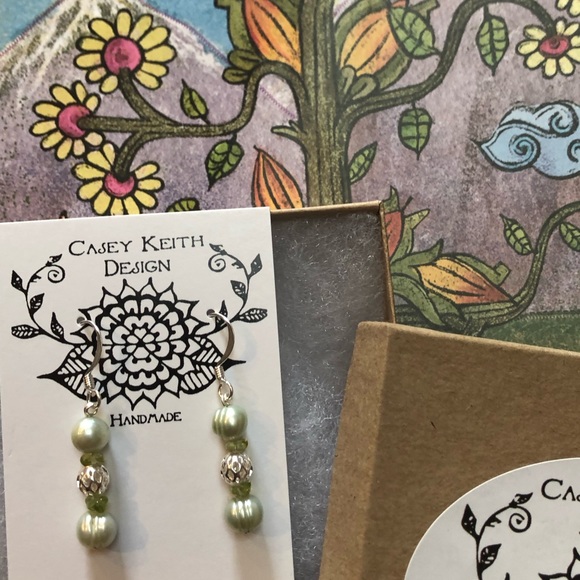 Pearl & Peridot Earrings - Picture 7 of 8